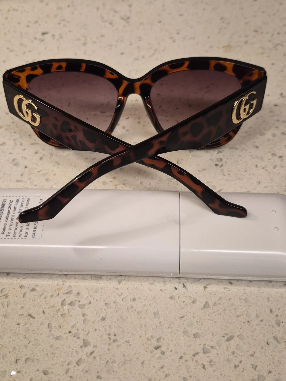Women's Tortoiseshell Oversized Sunglasses - Brown Gradient Lenses